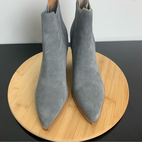 Marc Fisher LTD Gadri Pointed Toe Women Bootie Size 9.5 Genuine Suede Pull On - Picture 1 of 16